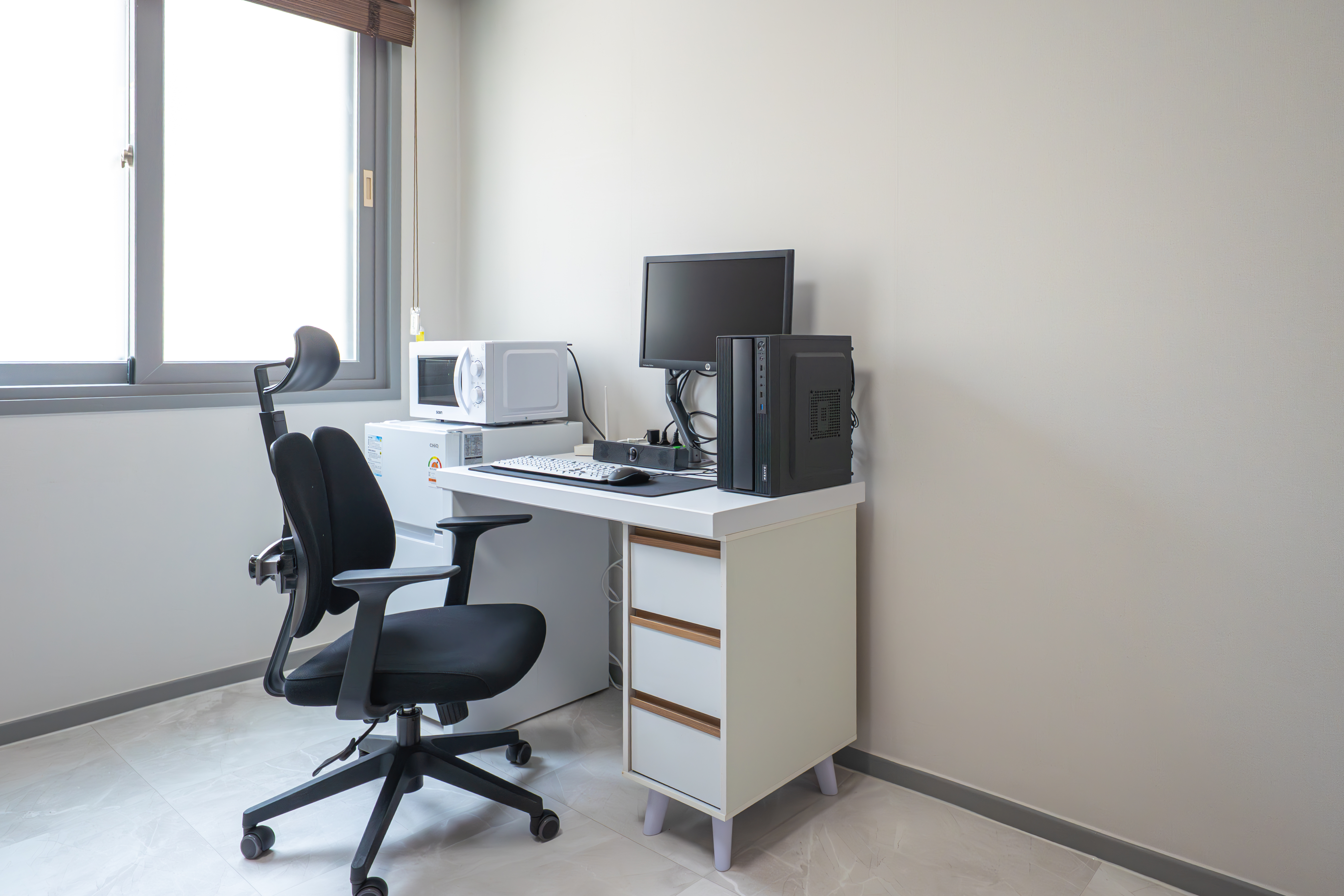 업무용 데스크 및 PC